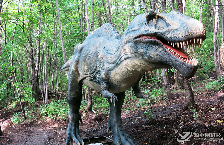 亲身体验史前生物的壮观景象——仿真恐龙模型展览