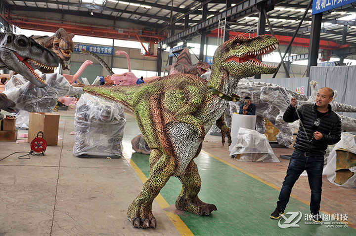 仿真恐龙人偶