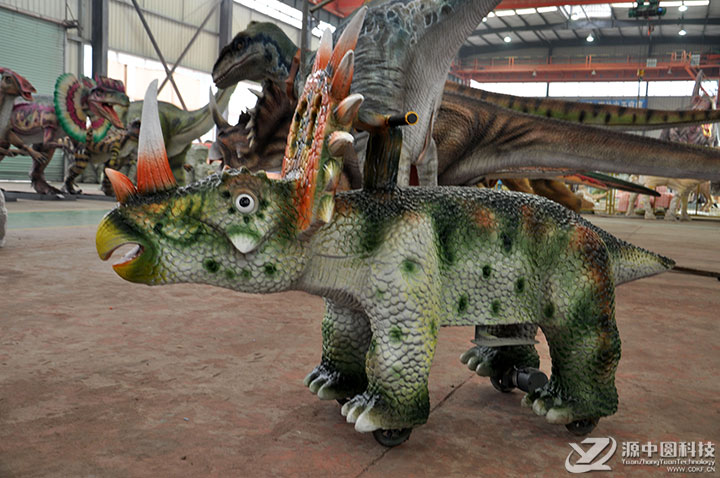 商场广场皆可骑行的恐龙小车