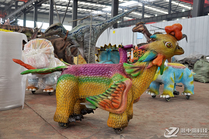 商场广场皆可骑行的恐龙小车