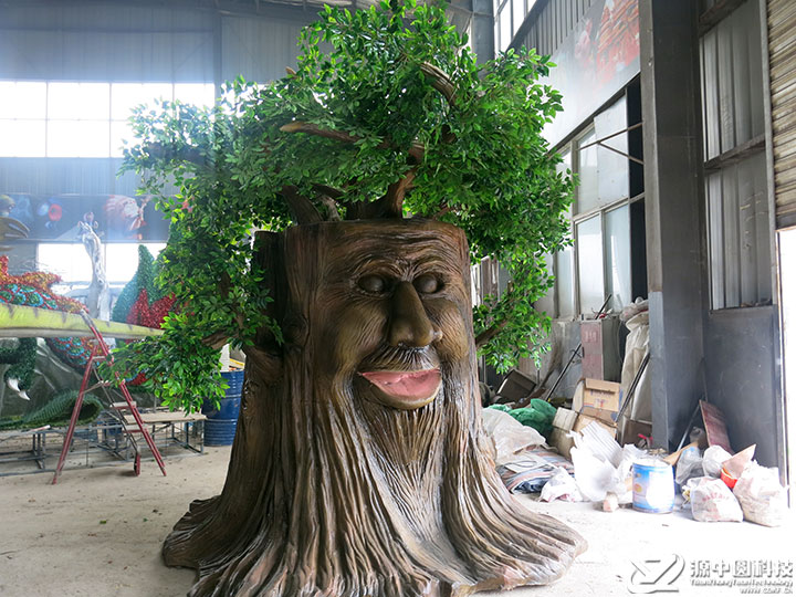 会说话会讲故事的大树