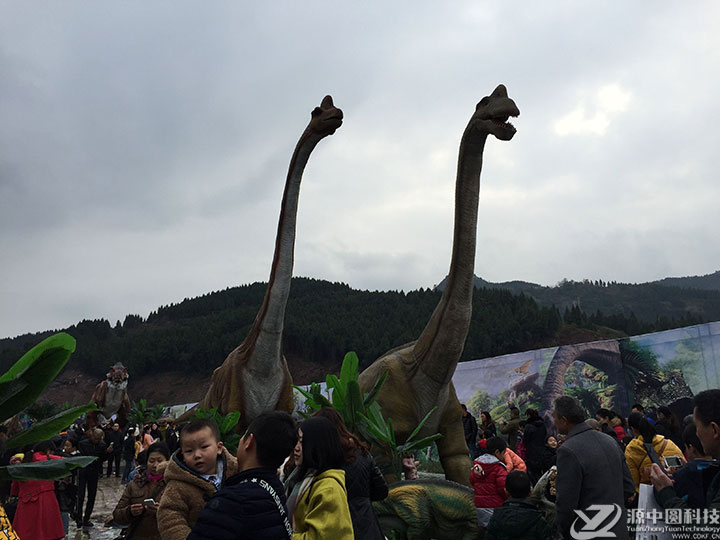 房产公司新盘弄几条仿真恐龙暖场
