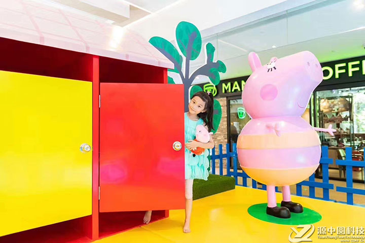 玻璃钢小猪佩奇