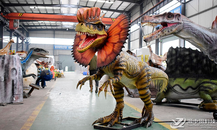 探秘恐龙世界：仿真恐龙模型展览