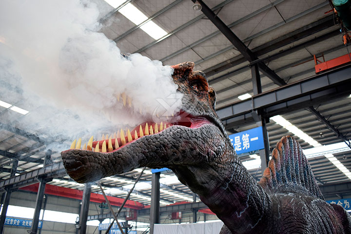 爱“抽烟”的仿真恐龙