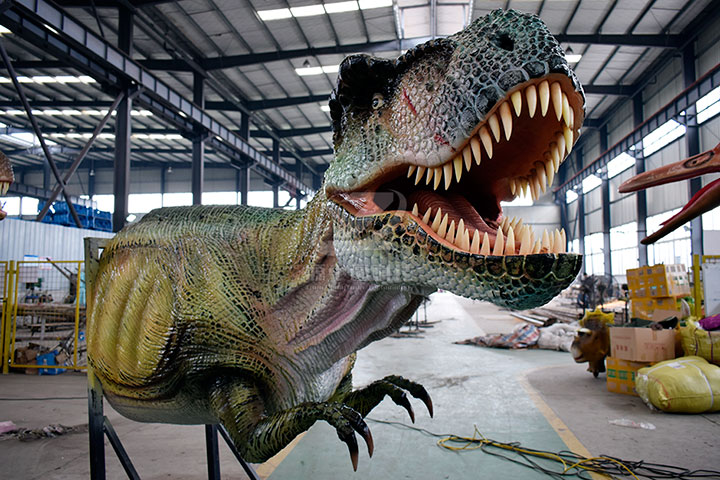 如何制作大型仿真恐龙机模，展览发挥重要作用