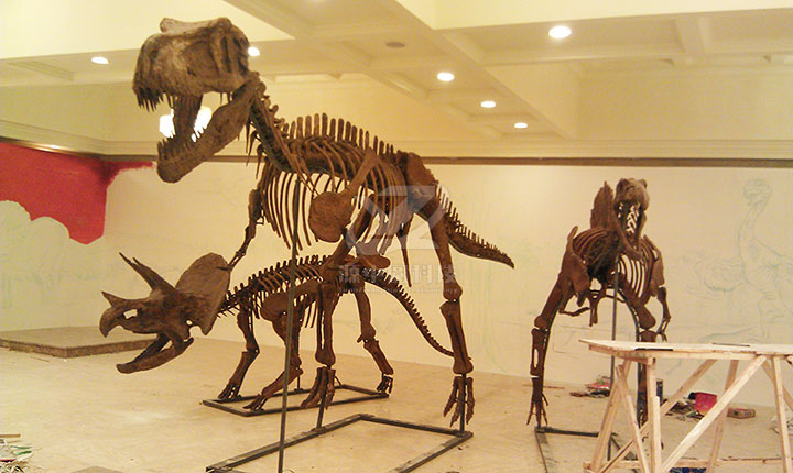 商业展览为什么适合展示恐龙化石骨架模型？