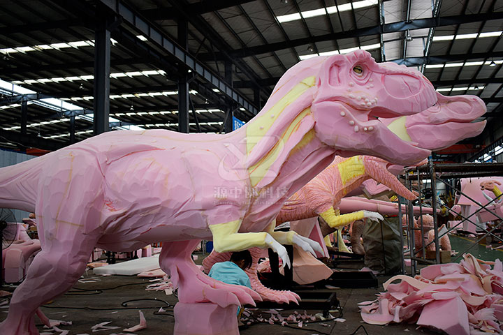 海绵雕刻的霸王龙机模