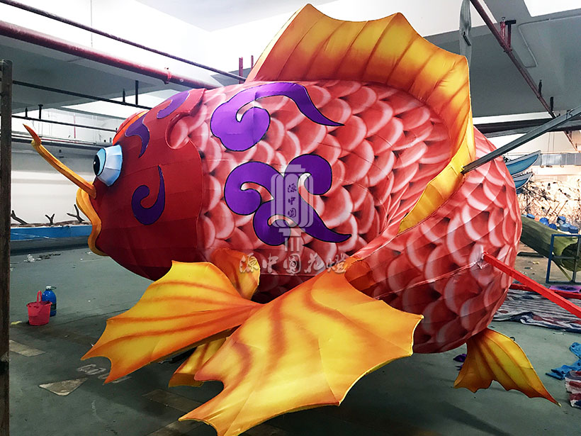 红鲤鱼花灯制作