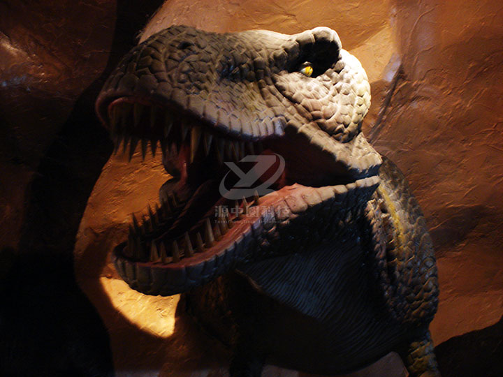 半身恐龙装饰墙