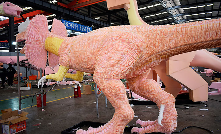 双冠龙纹理雕刻