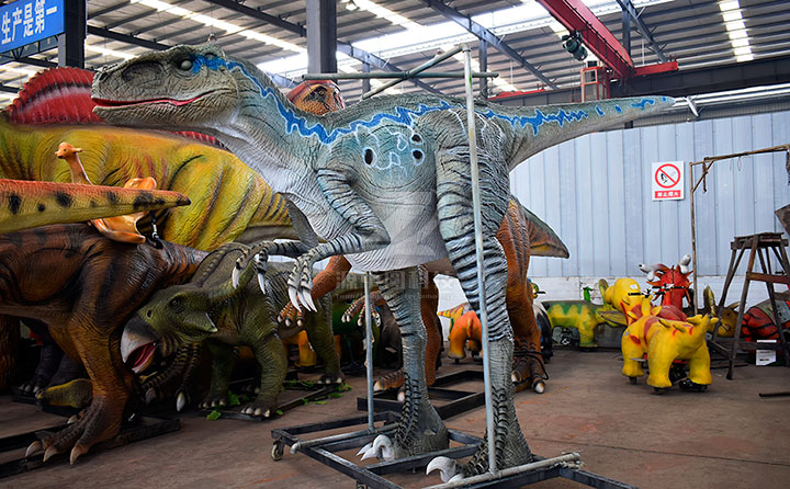 迅猛龙恐龙皮套色彩处理准备装牙齿