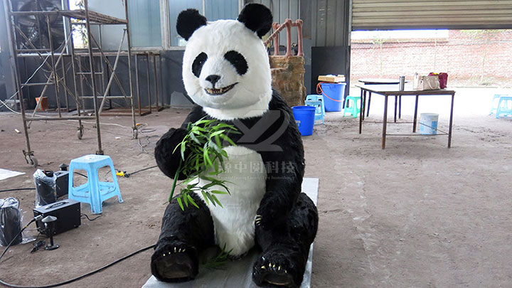 仿真动物装饰的景区