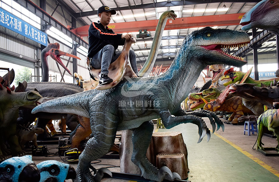 乘骑恐龙，商场骑的恐龙，坐骑恐龙，迅猛龙
