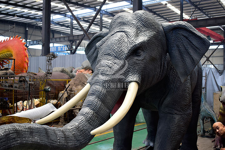 商业展览，大象模型带来吸金亮点效应