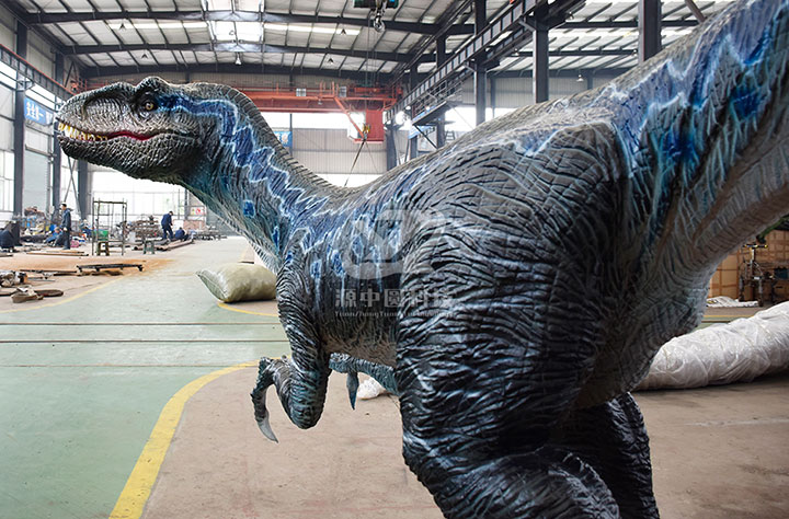 恐龙穿越时空：仿生动态恐龙模型展览点亮景区新亮点