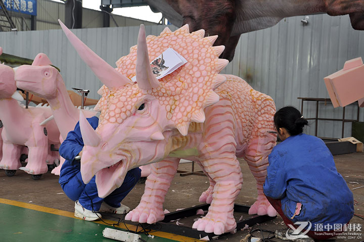 仿真三角龙模型制作