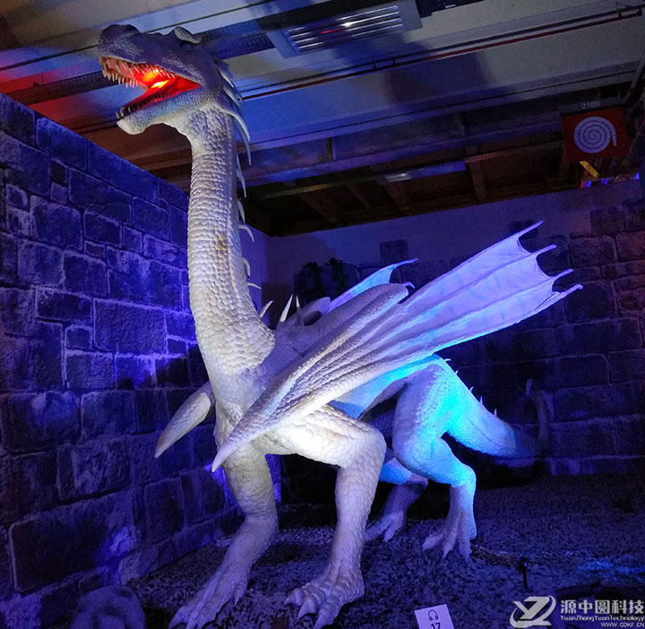 西方龙模型小白巴黎展出